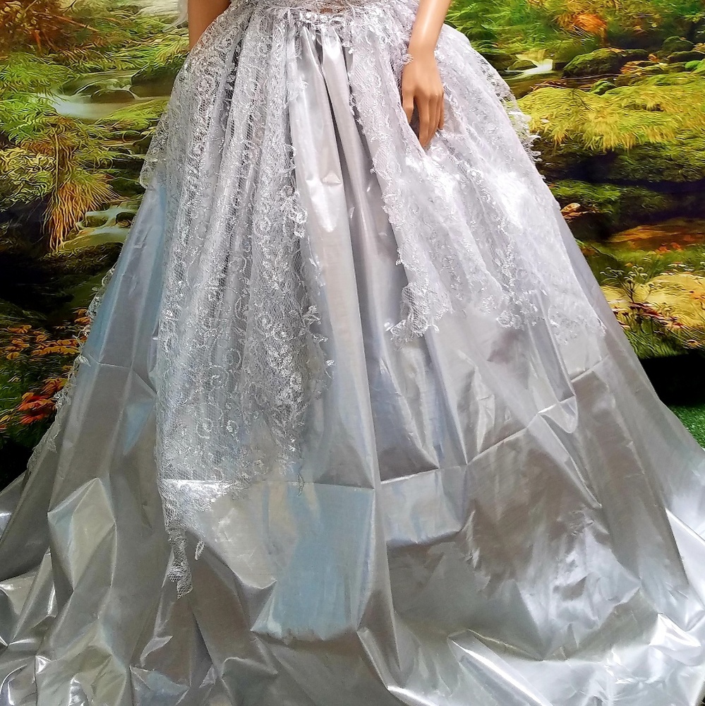 RAJATA Silver Lace & Lame' Nymph Wedding Ballgown - Picture 8 of 8